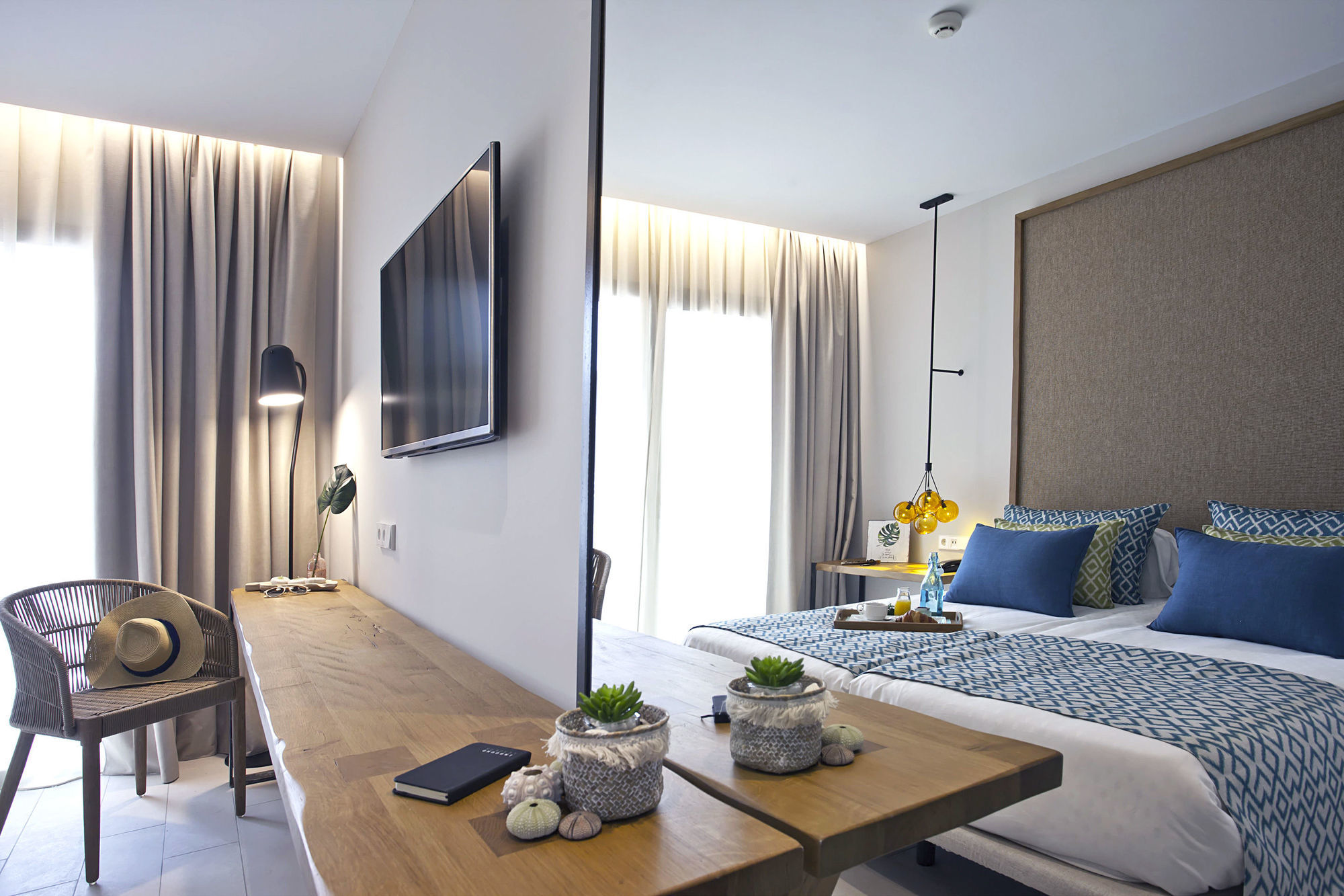 Hotel Pure Salt 4*